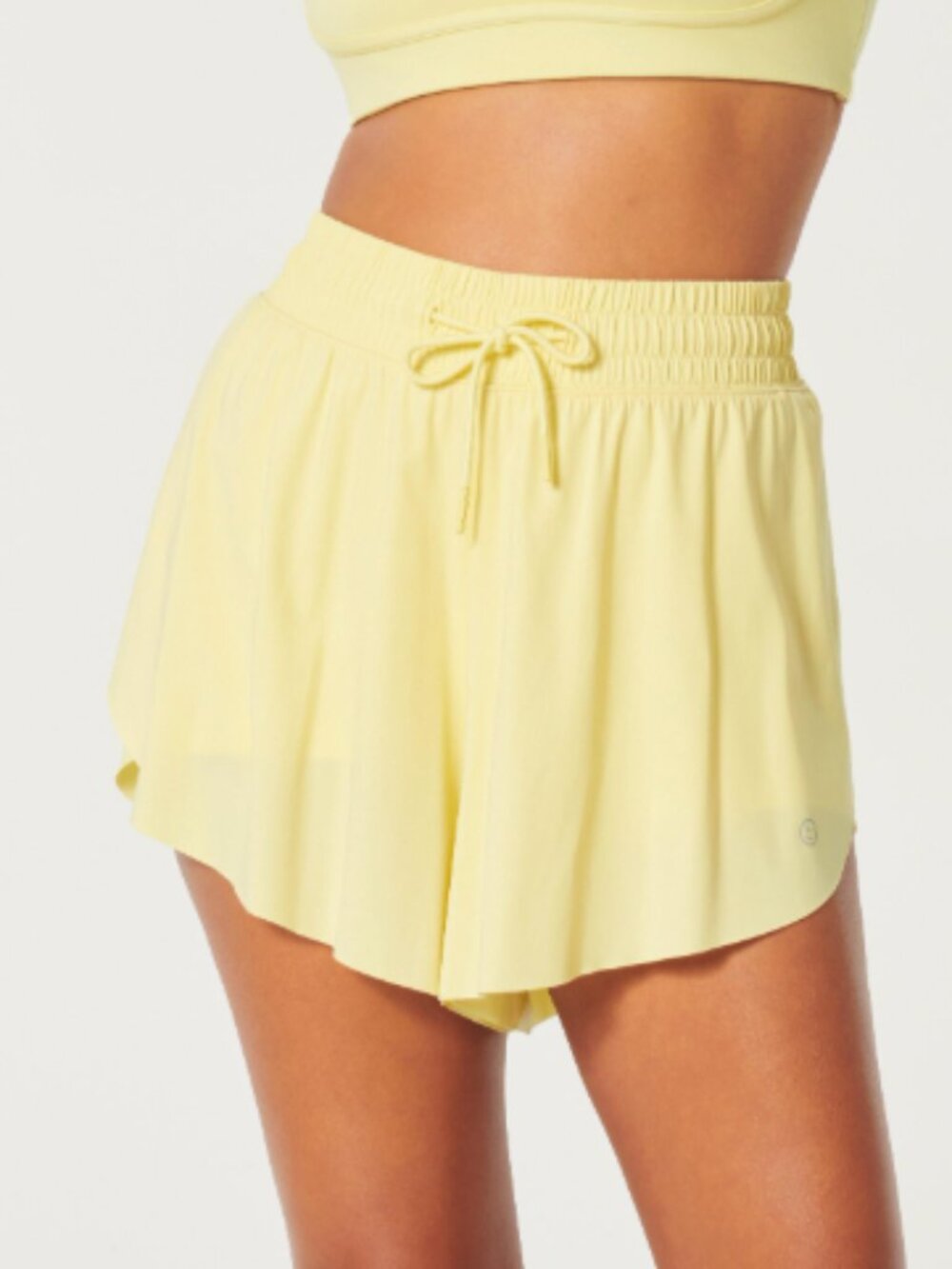Hollister Gilly Hicks Butter Yellow Athletic Flutter Shorts Size M